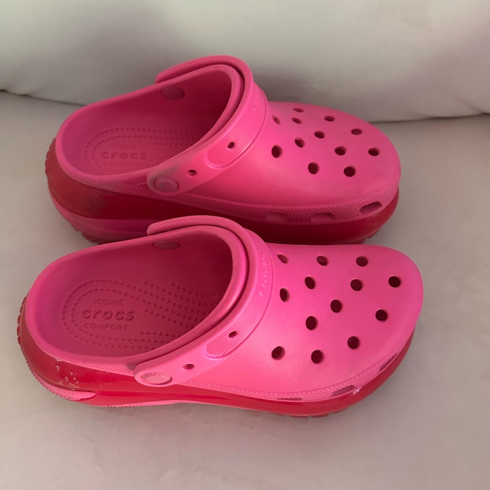 CROCS Classic Bae Platform Pink Clog Hot Pink with Red - Picture 5 of 13
